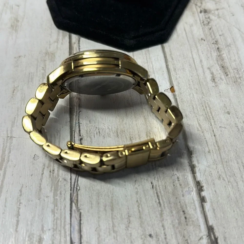 Michael Kors Mid-Size Runway MK5055‎ Wrist Watch Chronograph Gold NEEDS BATTERY